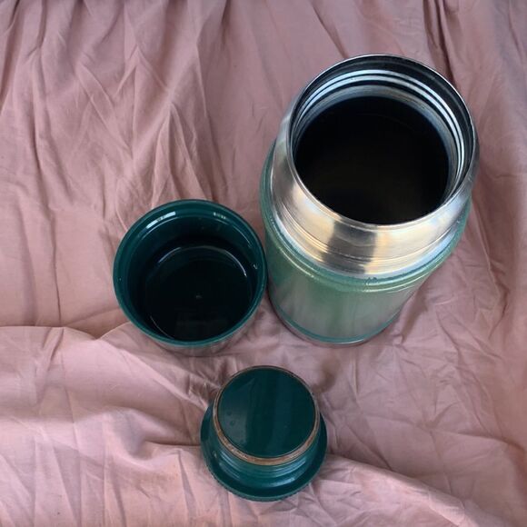 STANLEY, wide mouth, soup thermos, measuring approximately 9 1/2 inches - Picture 2 of 2